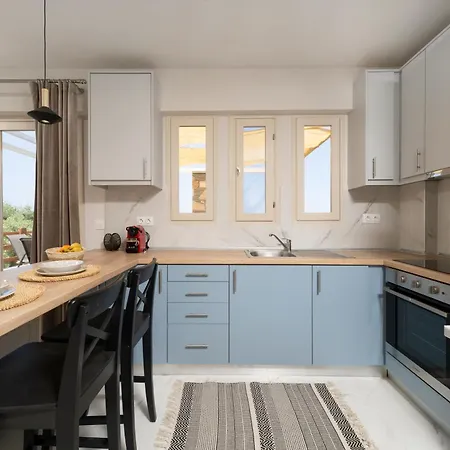 فيلة Helicon Luxury لايميناس