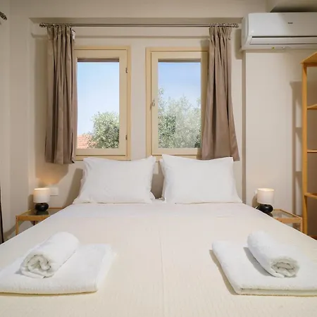 Villa Helicon Luxury *