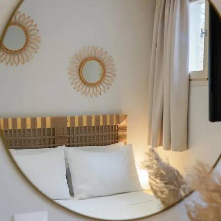 Helicon Luxury לימנאס