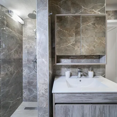 וילה Helicon Luxury