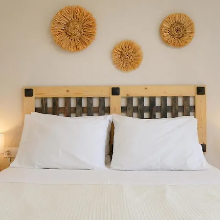 Helicon Luxury לימנאס