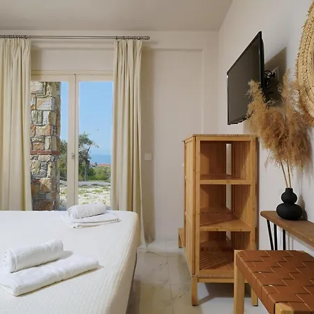 וילה Helicon Luxury