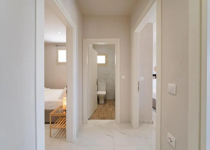 Helicon Luxury Villa *